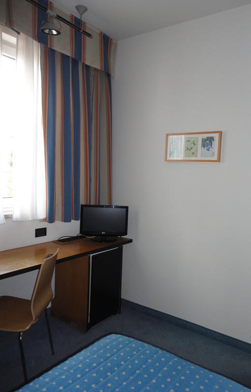 Cravero Rooms Caltignaga Szoba fotó