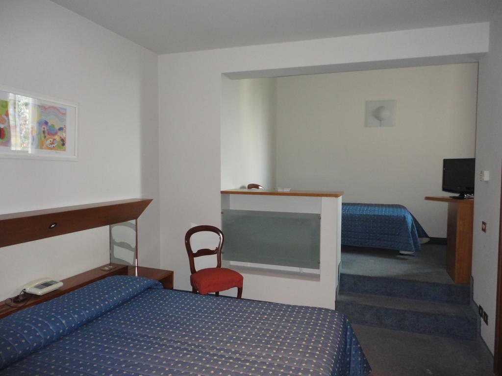Cravero Rooms Caltignaga Szoba fotó